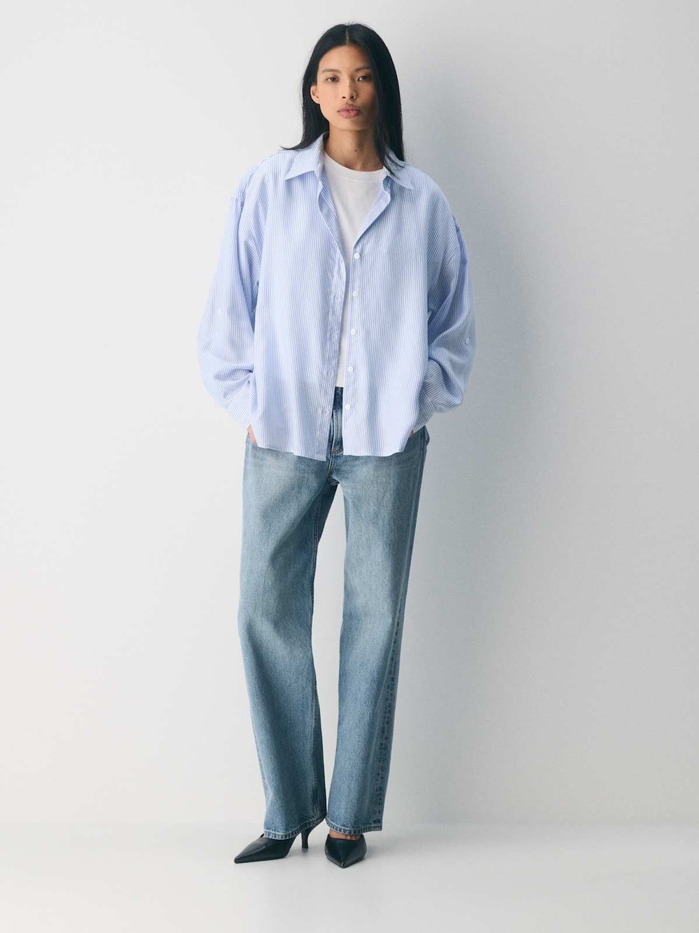 Babaton Aritzia Archive Pale Blue & White Pinstriped Shirt Size S